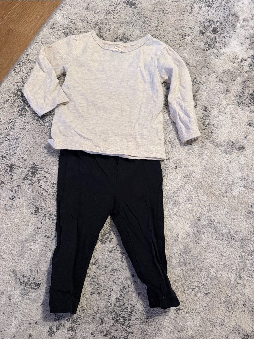 Garanimals Cream Long-Sleeve Top with old navy  Black Leggings Set